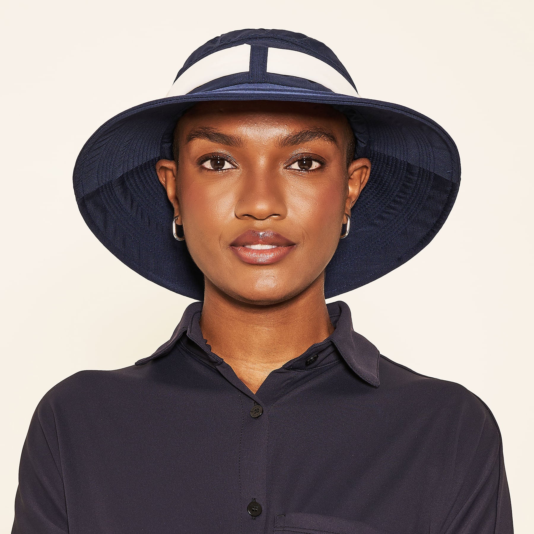 Chapéu UV com Proteção Solar Paris Ville - Azul/ Branco