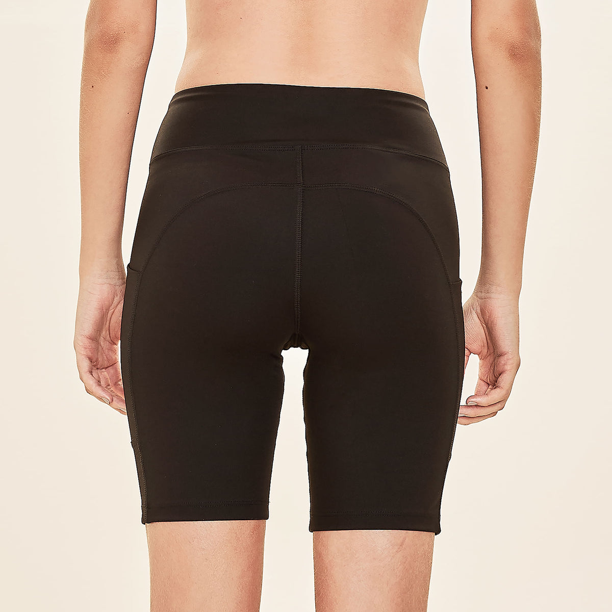 Bermuda Fit UV Feminina com Proteção Solar Preto