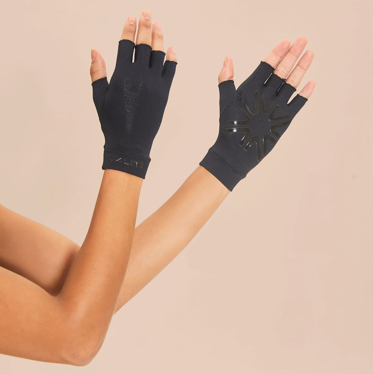 Luva UV Curta Com Proteção Solar - PRETO