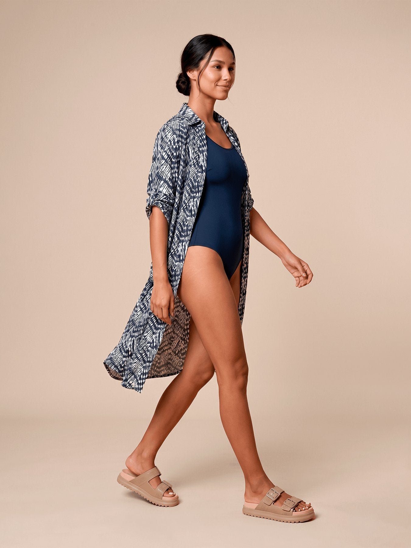 Saída de Praia UV Com Proteção Solar Chemise Midi FEM - Estampa Tie Dye Azul