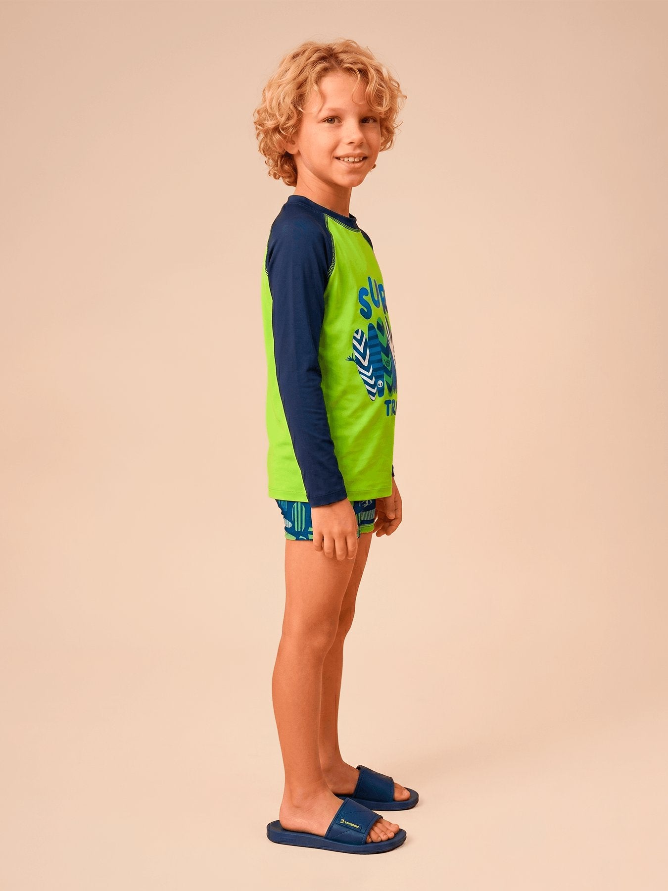 Camiseta Acqua Infantil UV Com Proteção Solar ML - ESTAMPA SURF TRIP
