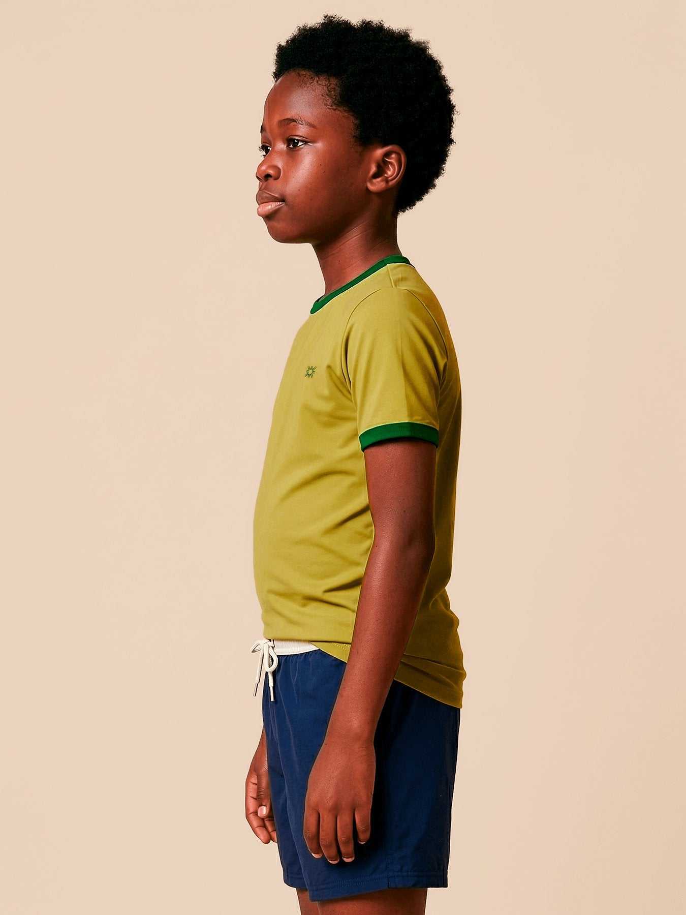 Camiseta UV Infantil com Proteção Solar Bicolor Brasil MC – AMARELO | Copa 2026
