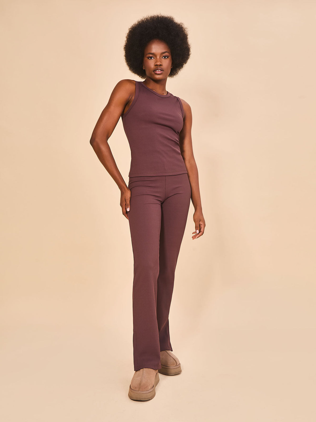 Calça Canelada UV Com Proteção Solar FEM - CAFÉ