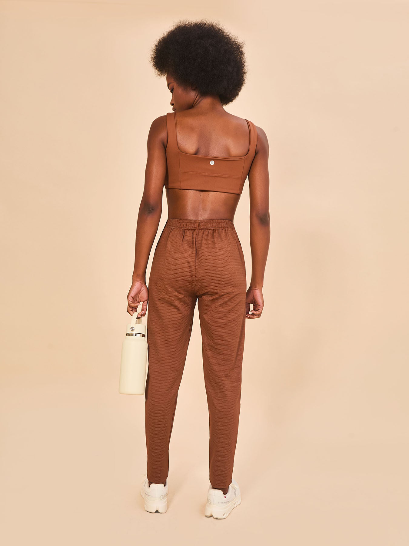 Calça Munique Textura Uv Com Proteção Solar FEM - MARROM