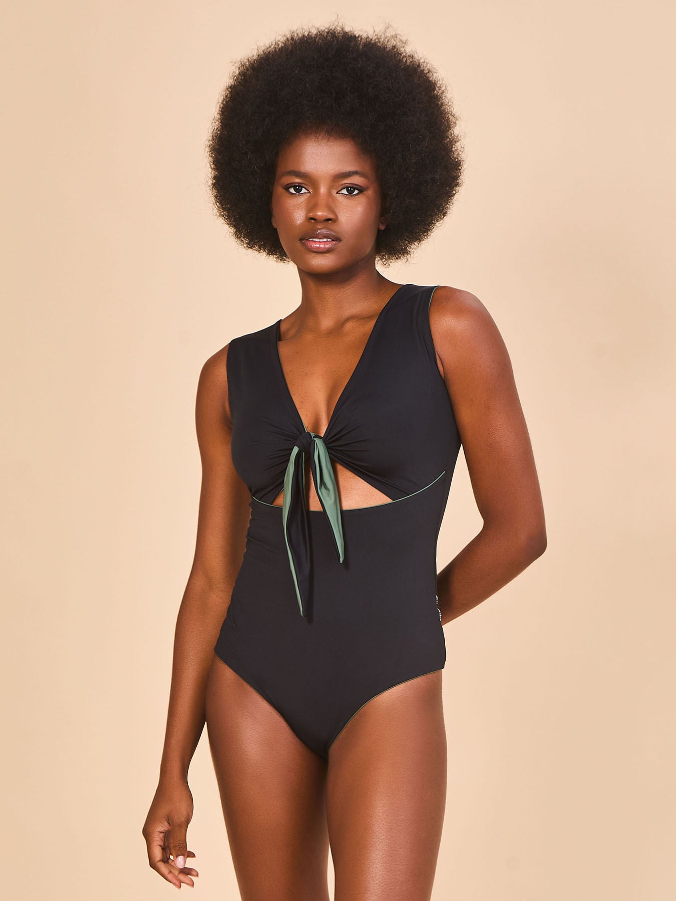 Maiô Uv Com Proteção Solar Mirela - VERDE CACTO/PRETO