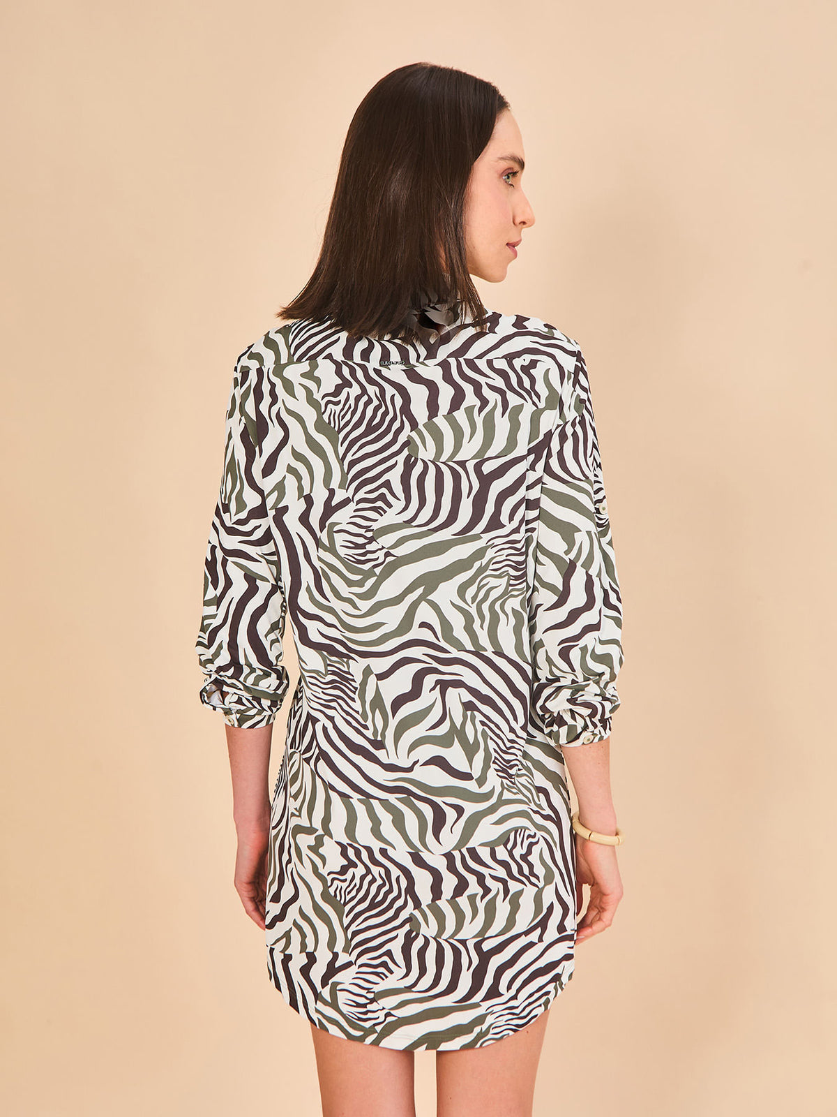 Saída de Praia UV Com Proteção Solar Chemise - ESTAMPA FAUNA