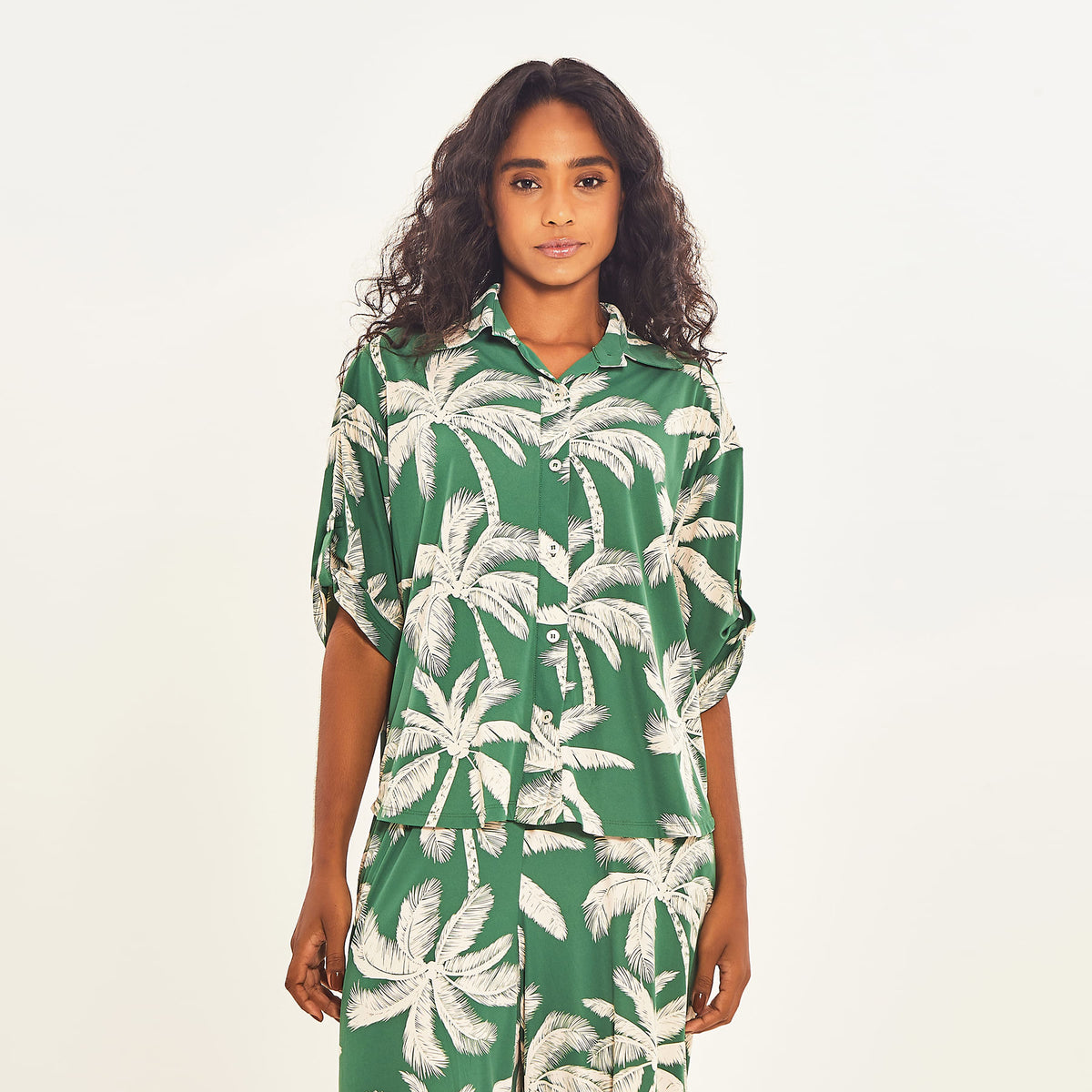 Camisa UV Com Proteção Solar Copa Estampa Coqueiro Verde